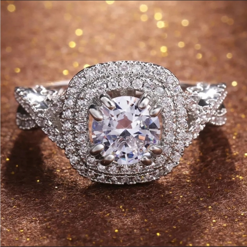 New Women’s Two Tone Round Diamond Ring - Picture 2 of 3